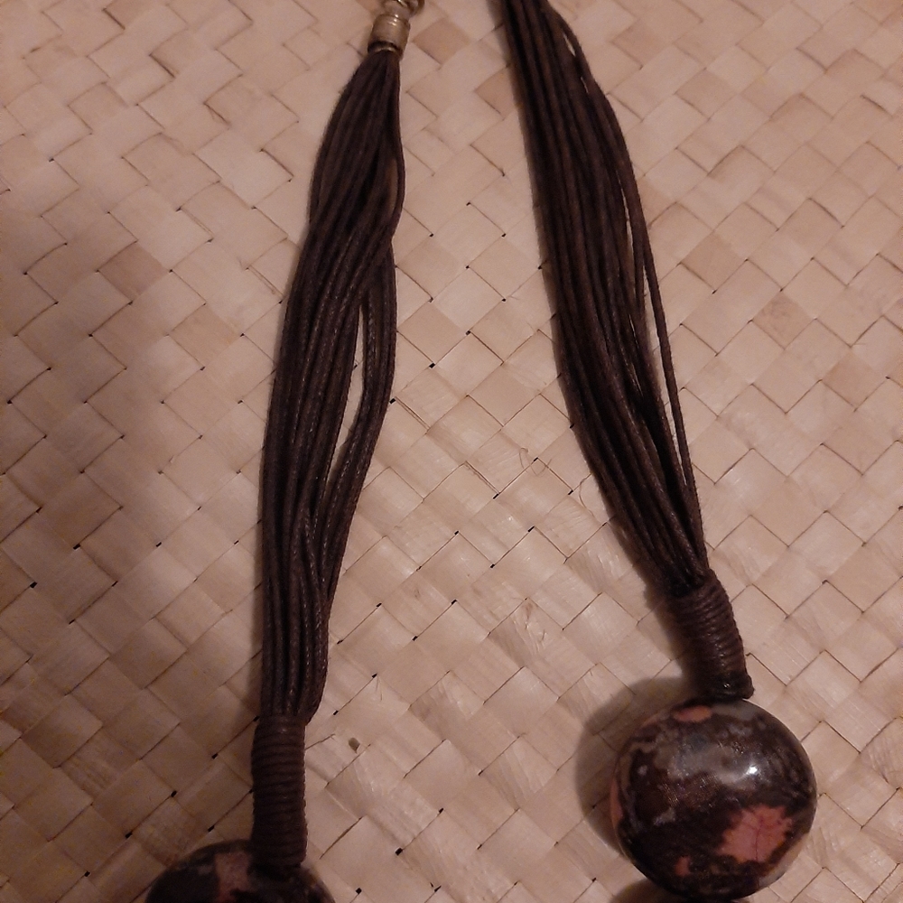 Patterned Stones Necklace - Picture 3 of 3